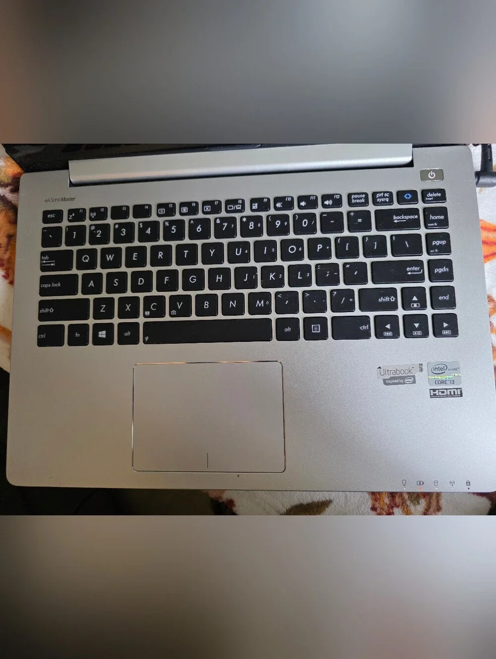 ​ASUS S400C Touchscreen Ultrabook/Laptop with Charger – Excellent Very Light Use